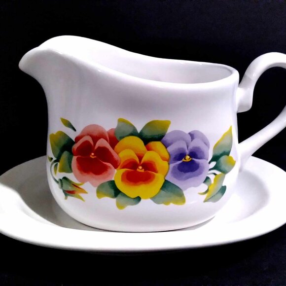 Vintage Corelle Gravy Boat and Drip Tray Pansy Pattern - Picture 4 of 6